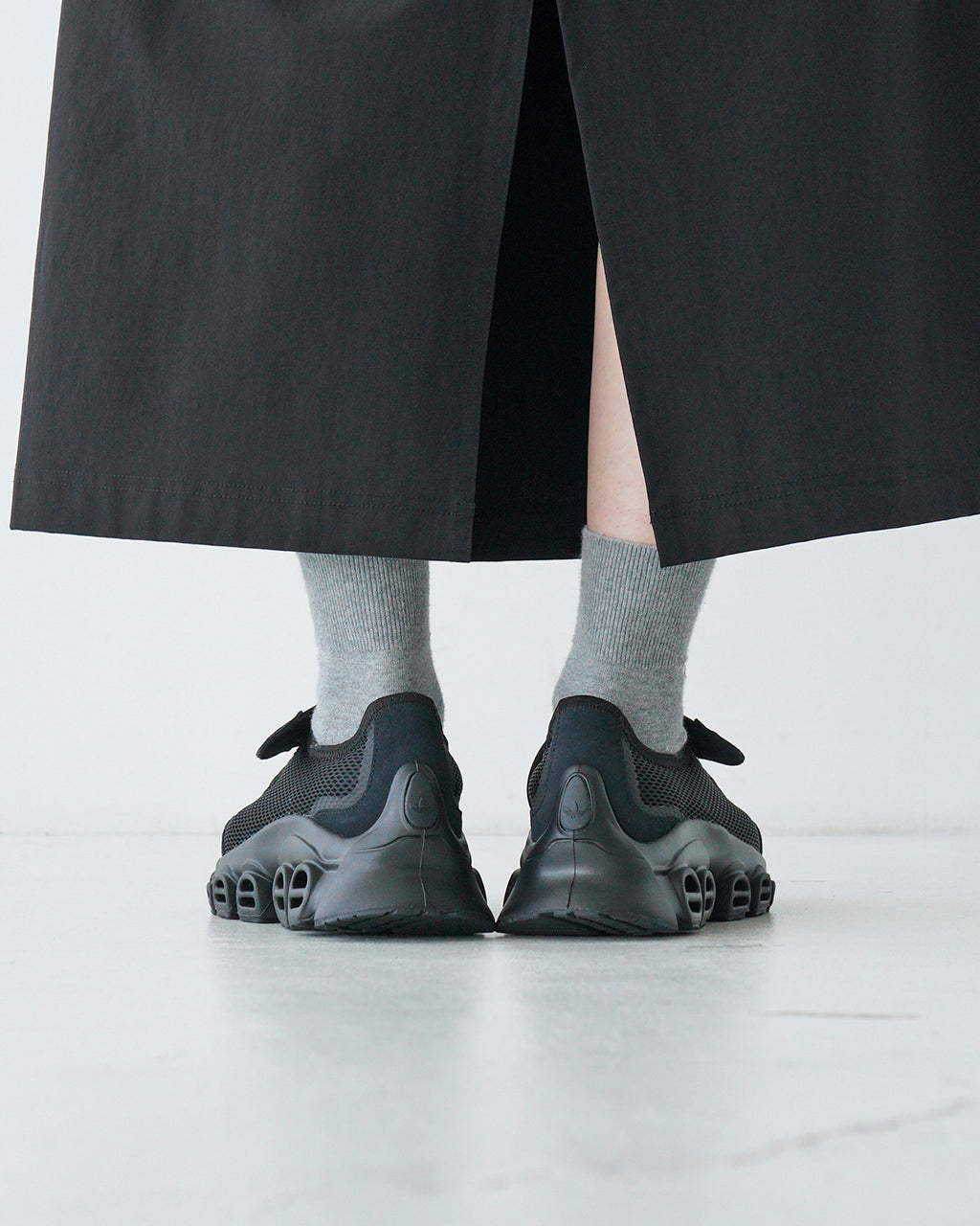 【SALE!20%OFF】ストラップシューズ 面ファスナー メッシュ スニサン 厚底 ADIFOM MEGAJANE W JI2416 JH7556