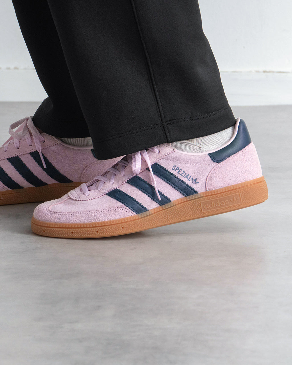 ハンドボール スペツィアル W スニーカー HANDBALL SPEZIAL W ローカット レースアップ シューズ 靴 IF6561 NKH08