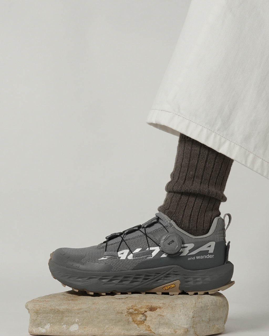 ALTRA × and wander アルトラ × アンドワンダー ティンプ 5 ボア トレイルシューズ TIMP 5 BOA AW 軽量 スニーカー 靴 574-5178294【送料無料】