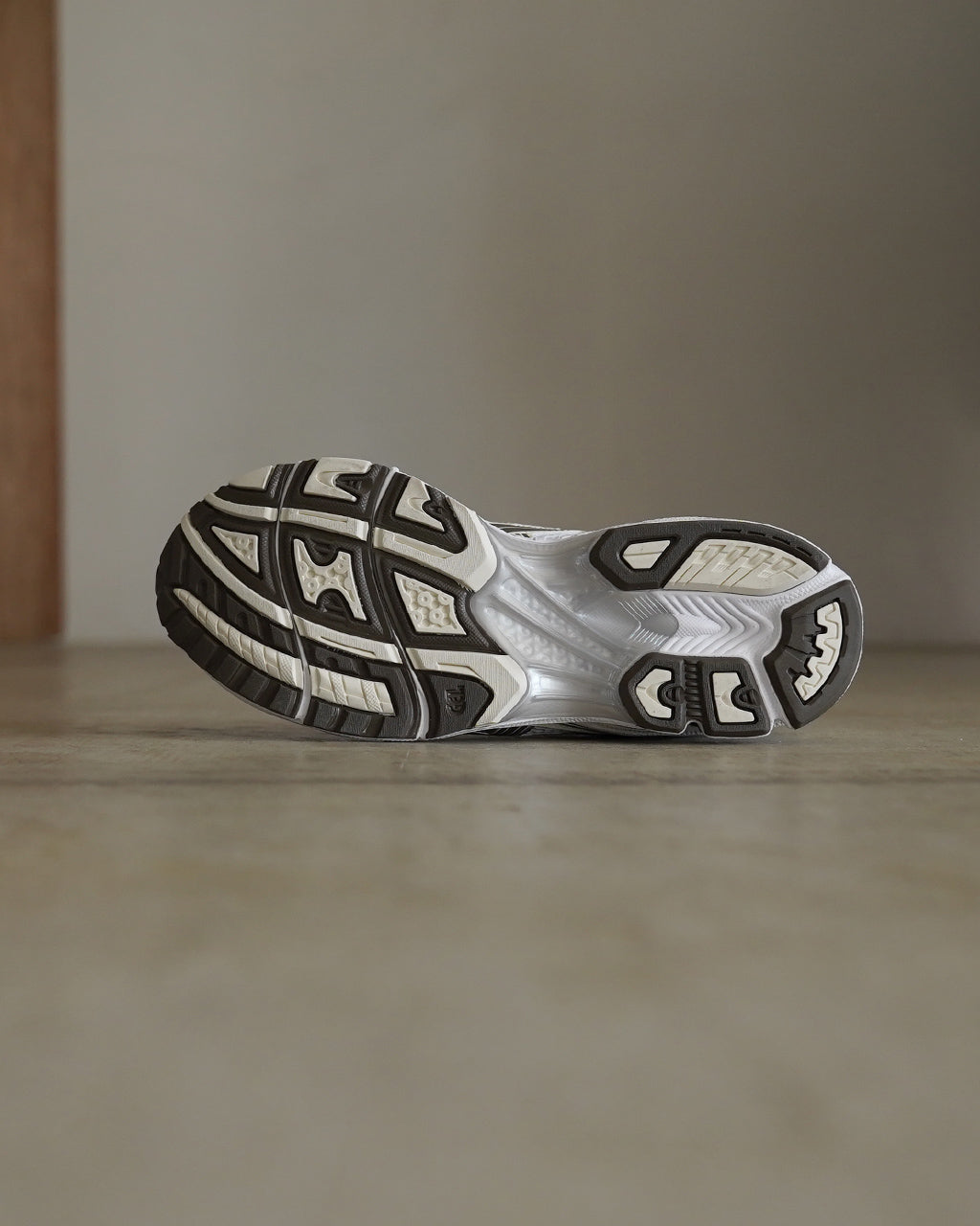 GEL-KAYANO 14 1203A537-111