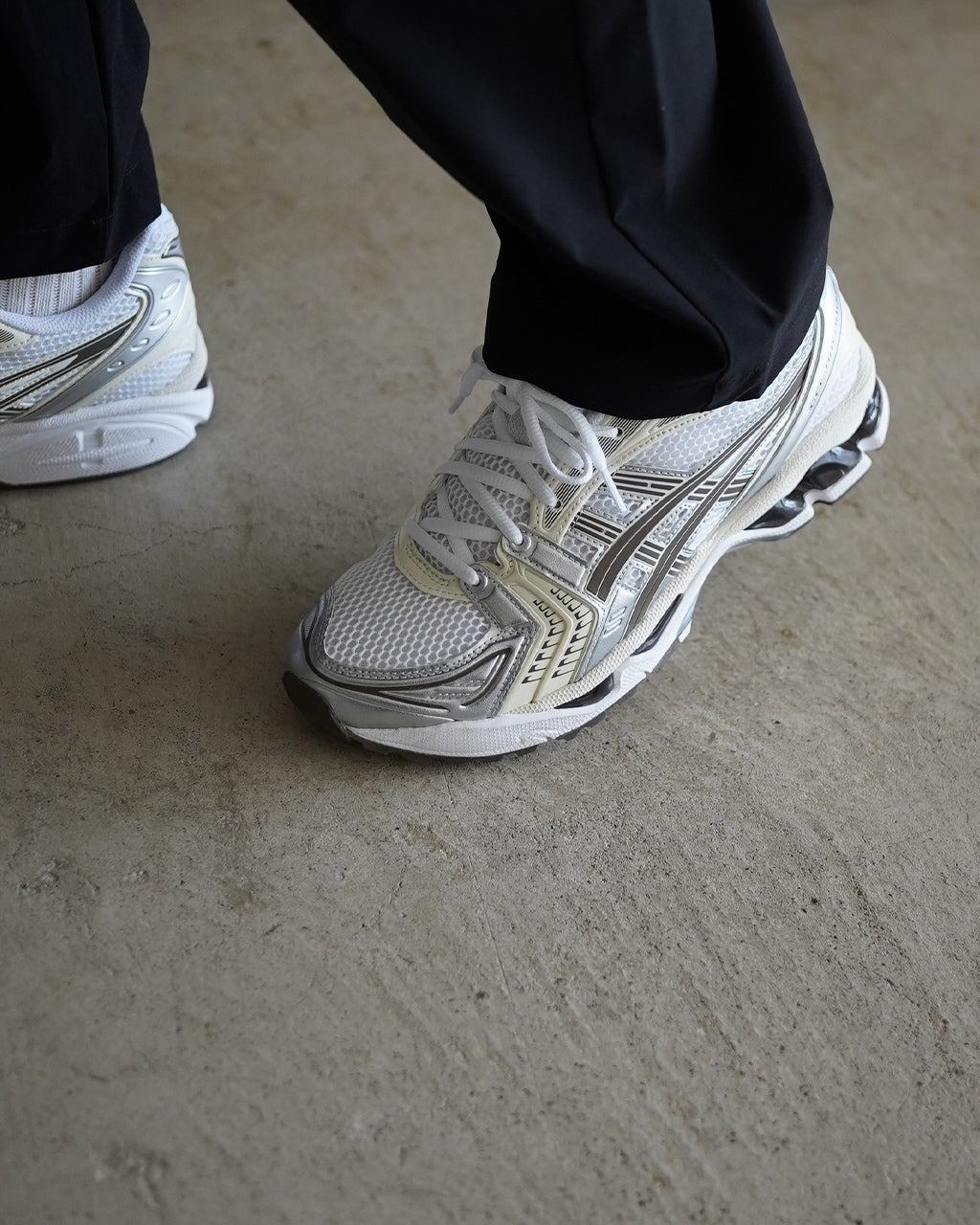 GEL-KAYANO 14 1203A537-111