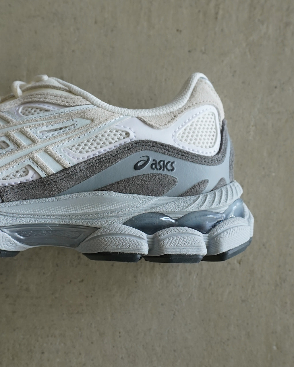 GEL-NYC 1203A383