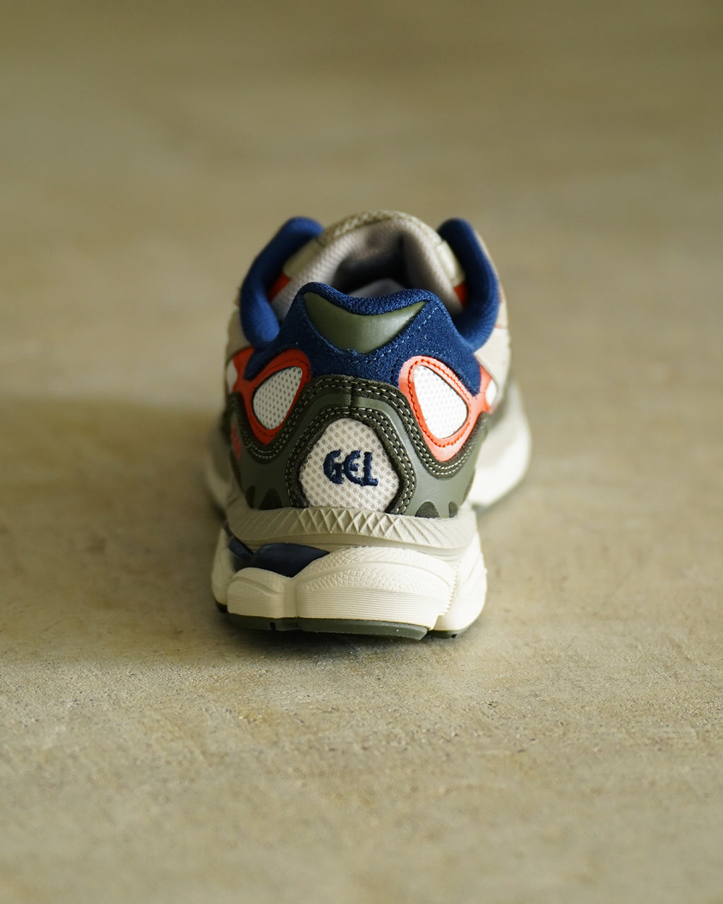 GEL-NYC 1203A383