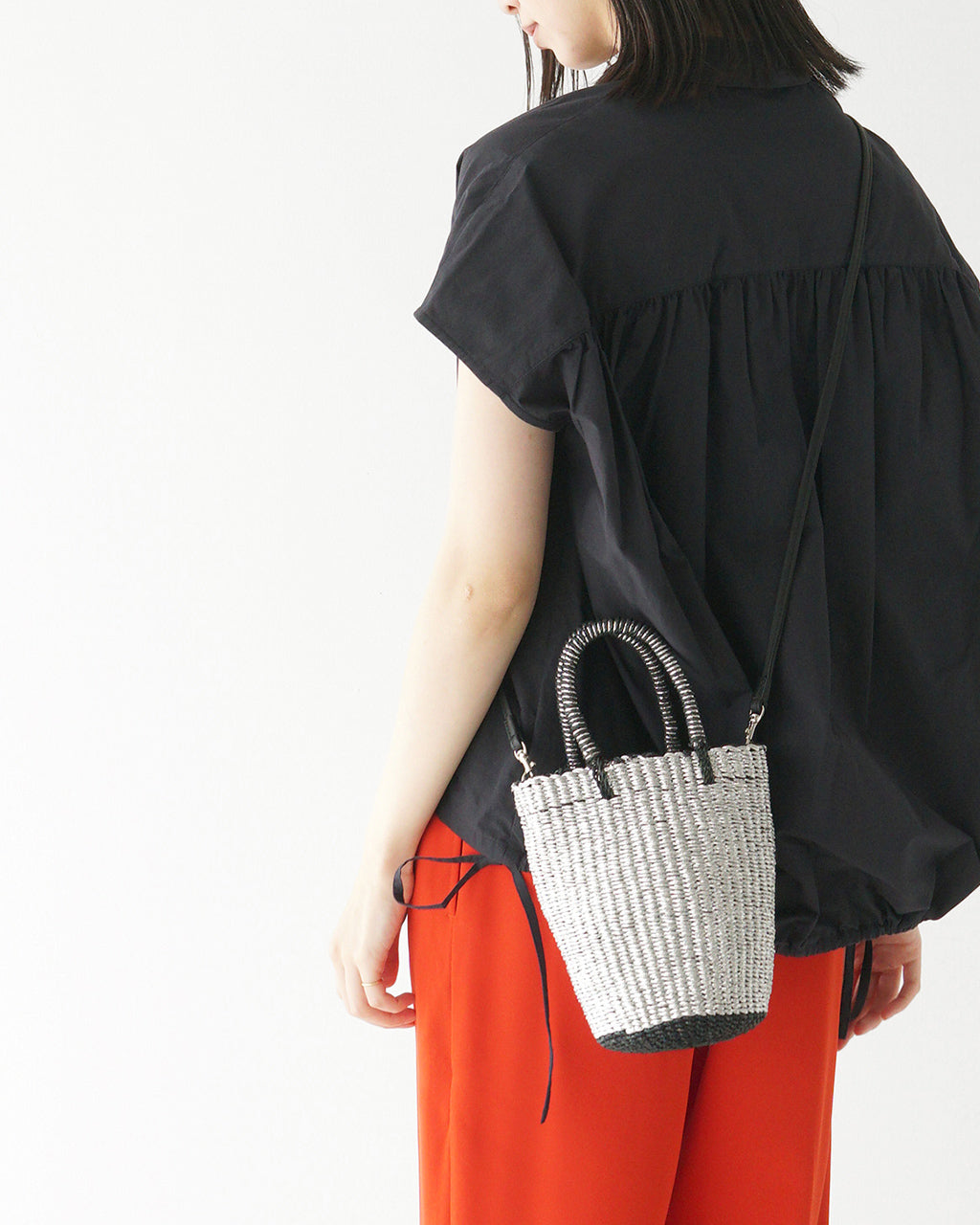 【SALE!30%OFF】The Bagmati ザ バグマティ ハンドバッグ カゴバッグ バイカラー メタリック シルバー ハンドバッグ BBK25-SS13 天然素材 手編み ショルダーバッグ