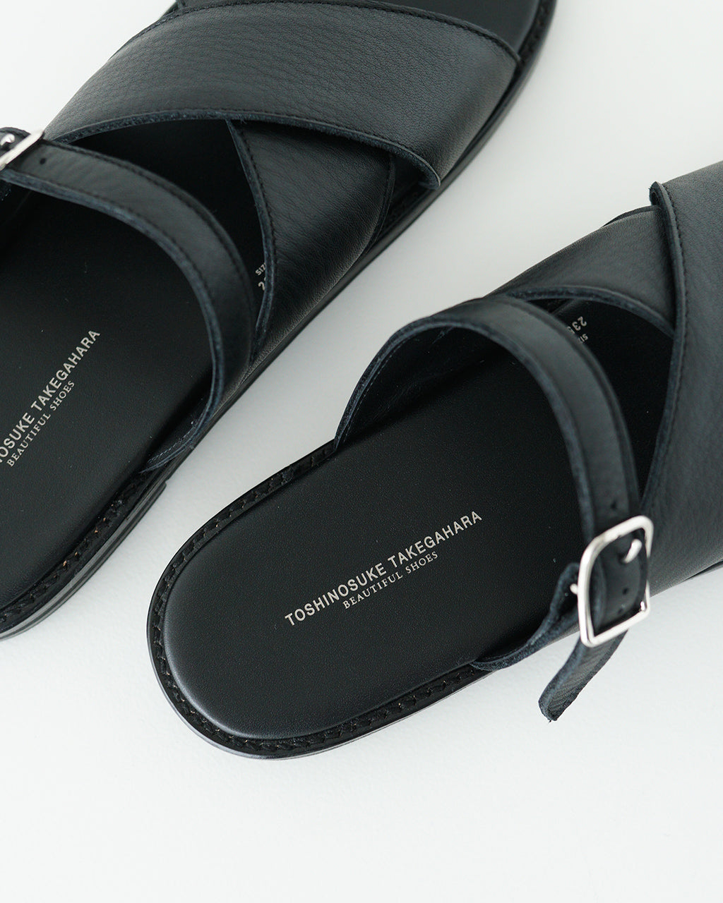 CROSSY SANDALS クロスサンダル オープントゥ BSS2512015