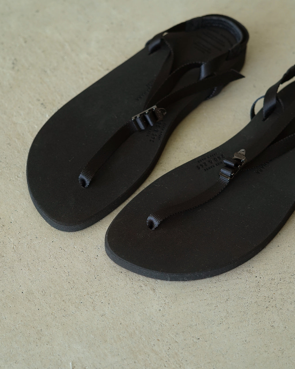 BEAUTIFUL SHOES ビューティフルシューズ BAREFOOT SANDALS ベアフットサンダル レディース ブラック | Crouka(クローカ)