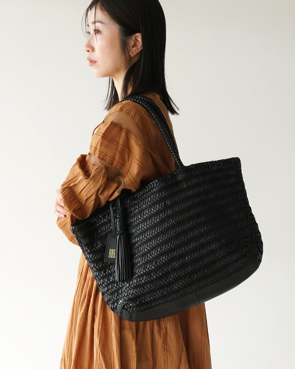 \早得24時間限定ポイント10倍/BIBA ビバ トートバッグ カバン レザー 本革 天然皮革 ハンドメイド カゴバッグ風 軽量 手編み ナチュラル BOLSO BIBA PER1L PERKINS【送料無料】