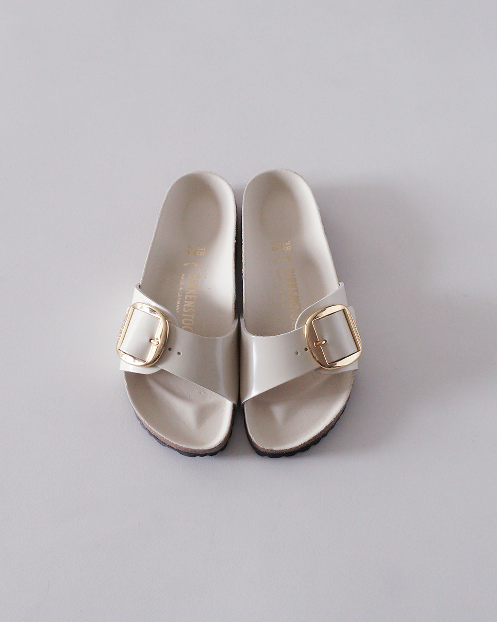 Madrid Big Buckle LENA High Shine 1025298 1029534 1031823