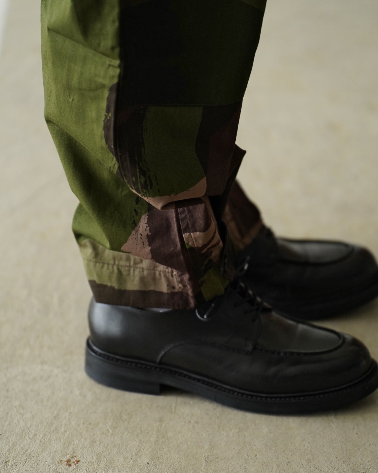 blurhms ROOTSTOCK Brush Storoke Camo SAS Trousers bROOTS25S10F25PT