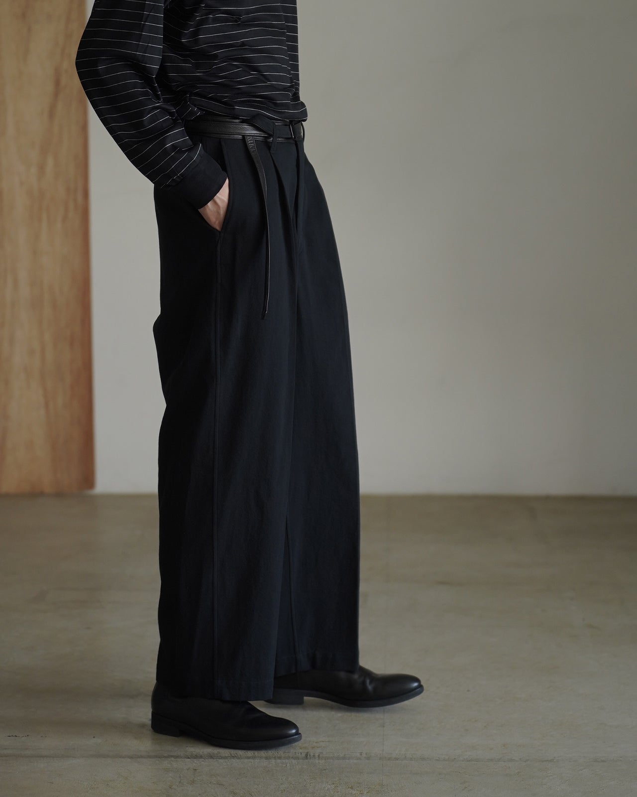 Denim-Leather Belted Trousers BHS26F008