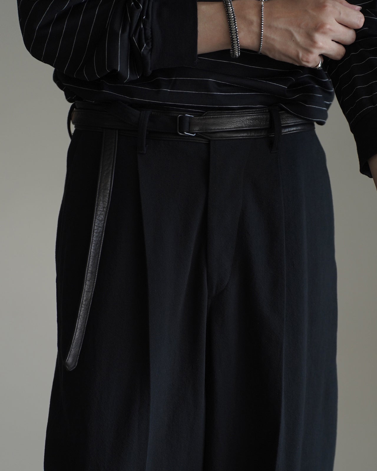 Denim-Leather Belted Trousers BHS26F008