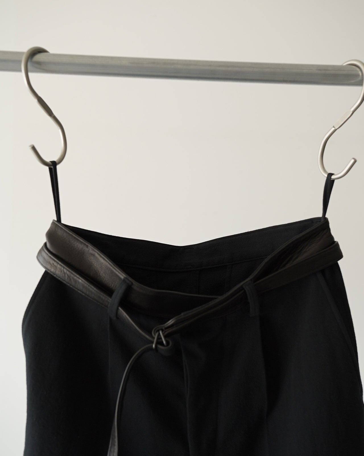 Denim-Leather Belted Trousers BHS26F008
