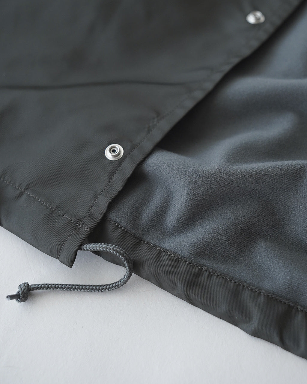 Washed Nylon Coach Jacket FW bROOTS26F10