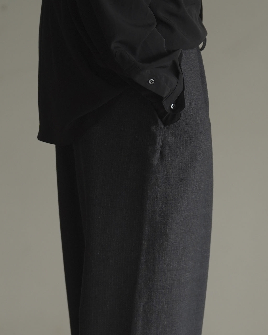 Wool Ramie Mohair Side Seamless Pants BHS26F027