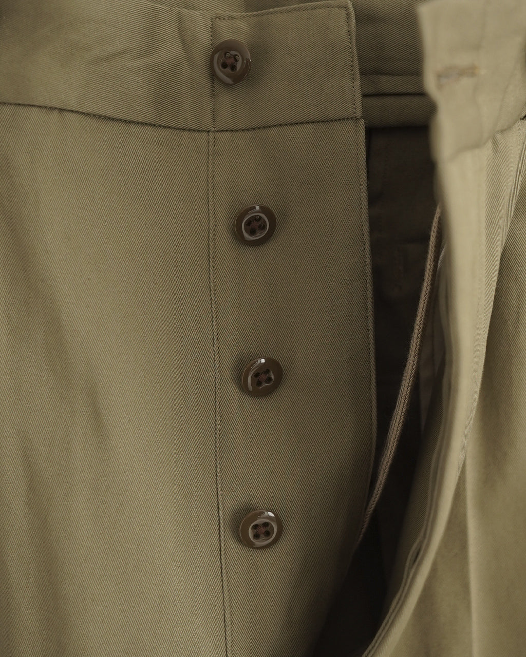 Classic Chino Pants bROOTS26S13