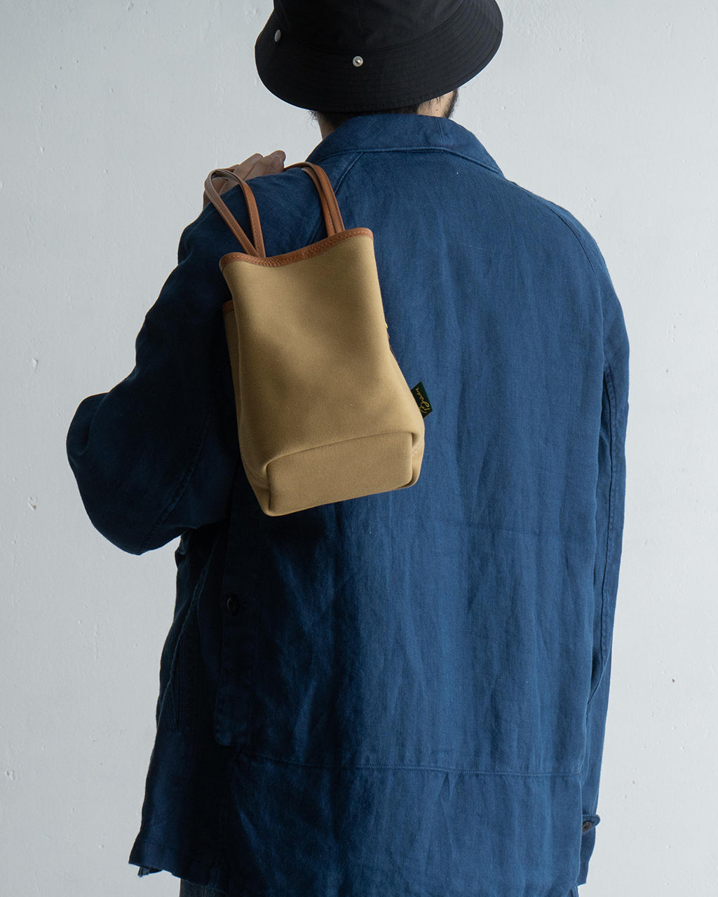 KEER カー 巾着型 ハンドバッグ 鞄