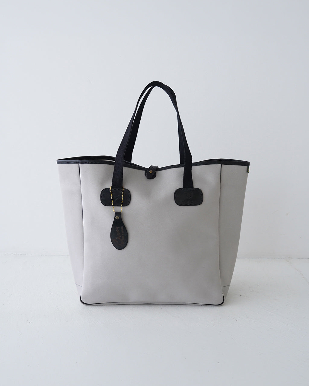 SMALL CARRYALL