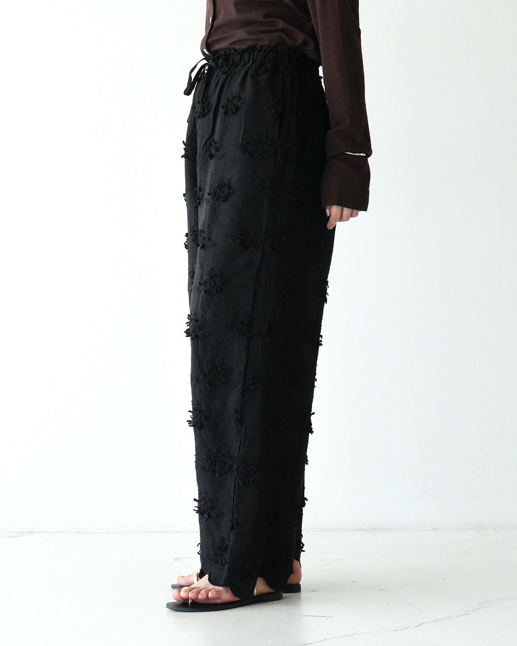 【SALE!20%OFF】イージーパンツ 3D刺繍 レーヨンシャンタンパンツ 3D embroidery rayon shantung pants CC-3556