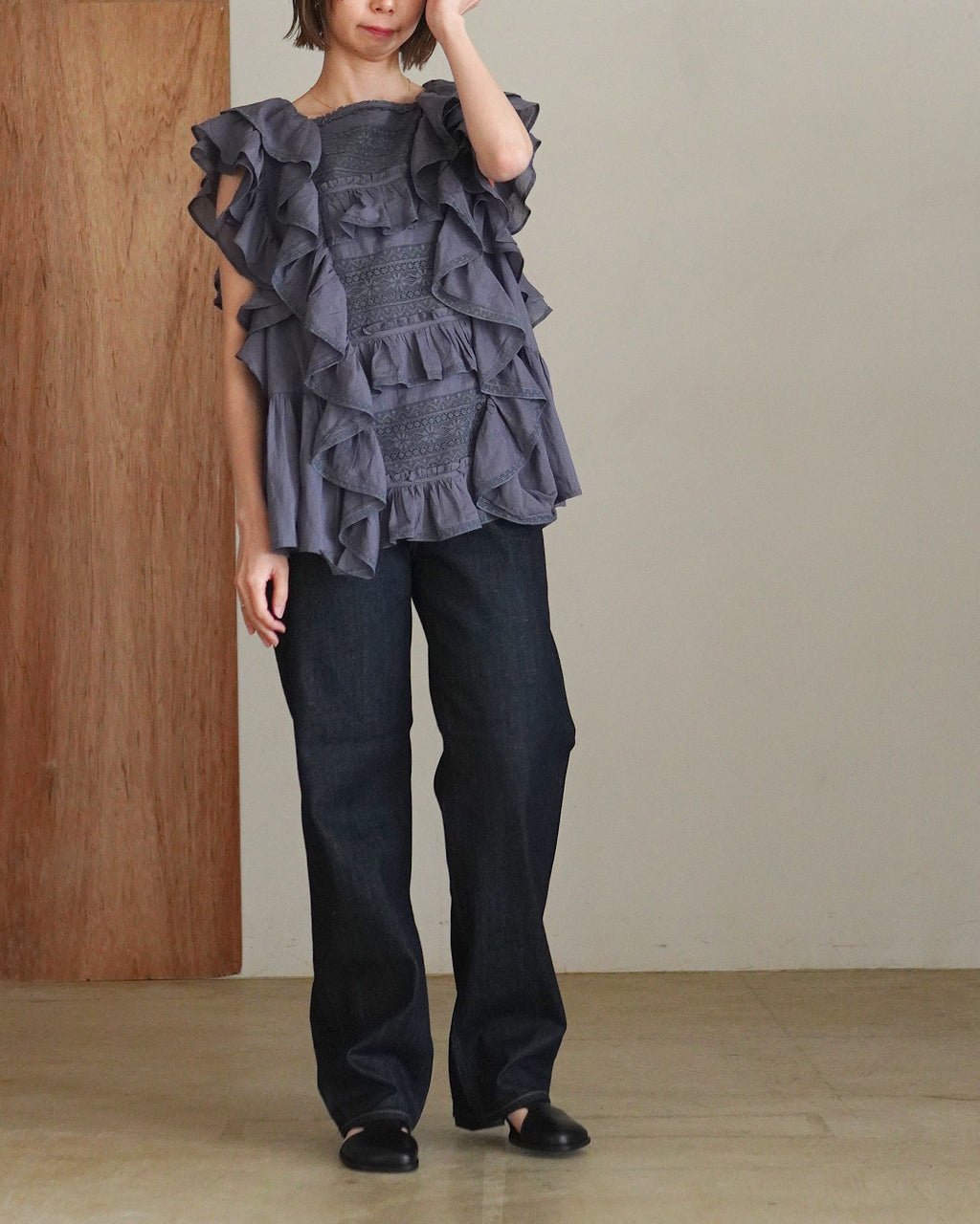 crinkle crinkle crinkle クリンクル クリンクル クリンクル frill lace nosleeve blouse フリルレース ノースリーブブラウス | Crouka(クローカ)