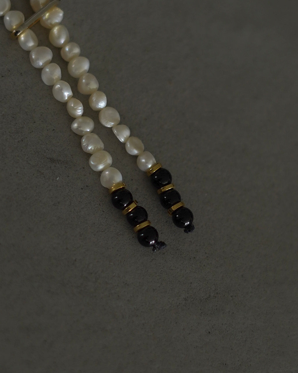 Pearl Onyx Necklace EO26AW-47