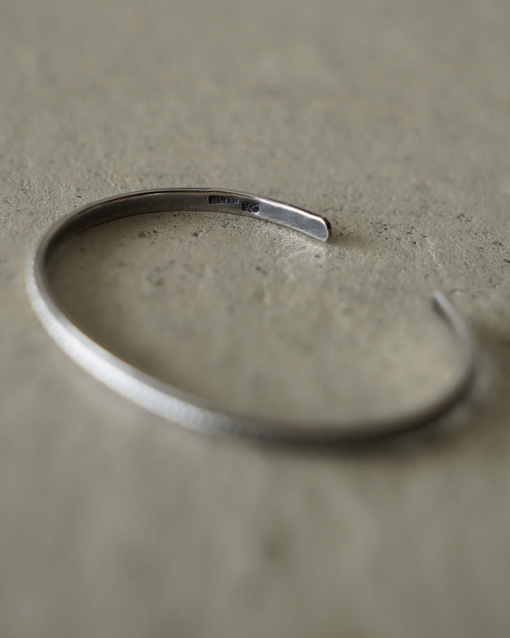 STAMP BANGLE ENB1200063 ENB1200064