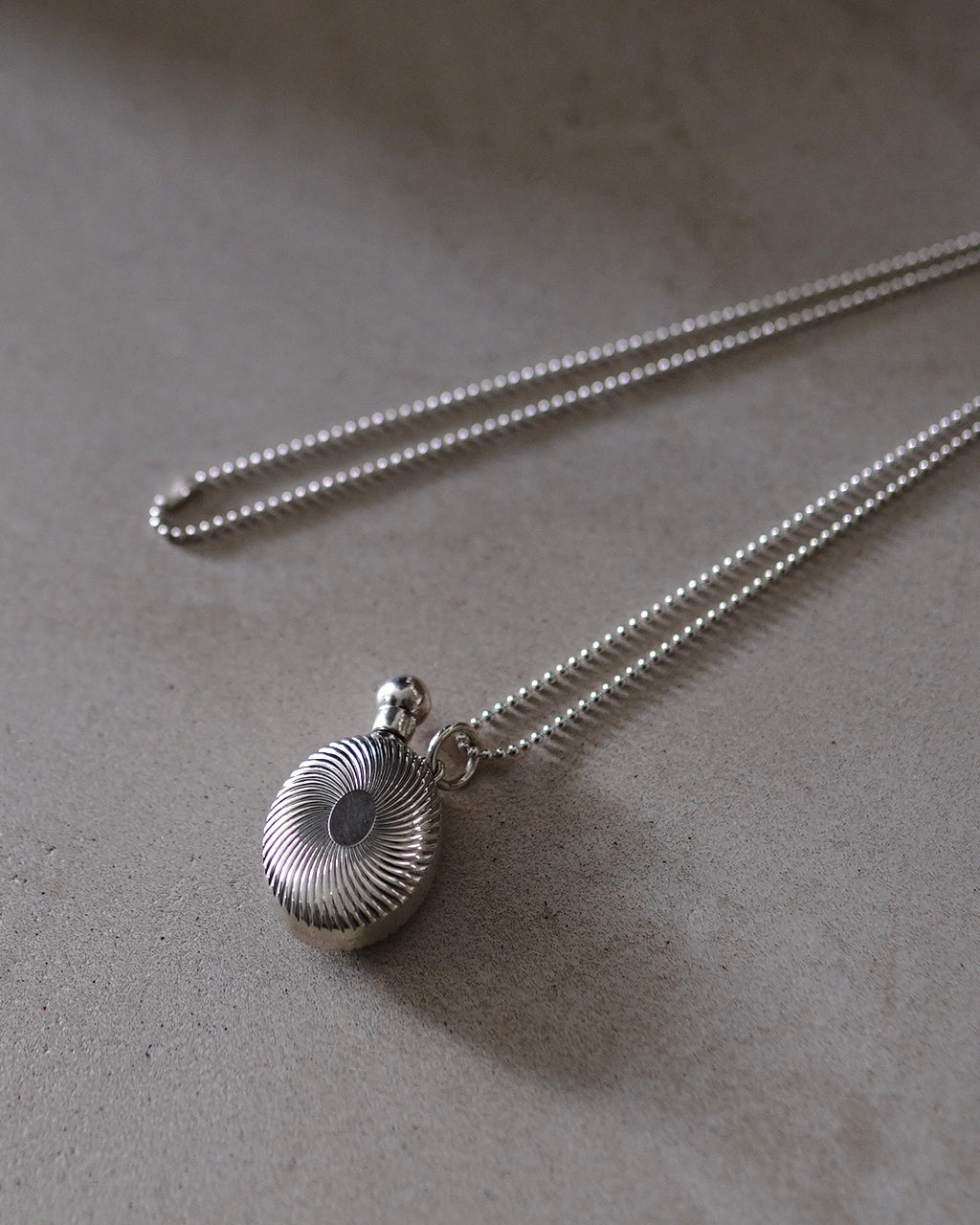 ヴィクトリアン パフューム ボトル ネックレス VICTORIAN PERFUME BOTTLE NECKLACE シルバー925 ジュエリー 香水ボトル 20AWVNK01