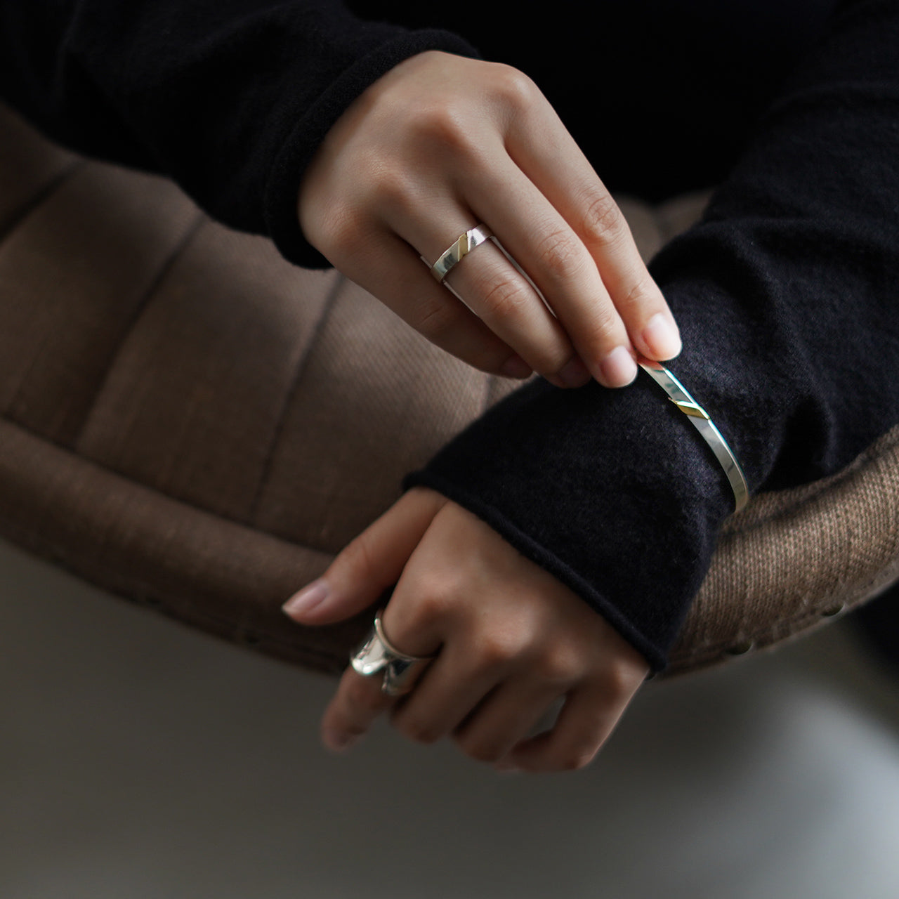 バーメイル スラッシュ バングル vermeil slash bangle (S) シルバー925 9K ゴールド 23AW001