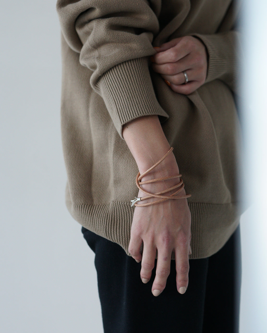 レザー コード フック ブレスレット LEATHER CORD FOOK BRACELET シルバー925 24SS106 24SS107