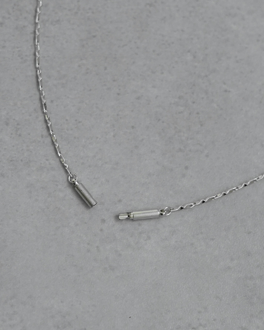 ING TWIST CHAIN NECKLACE 40cm 50cm ED25AW014