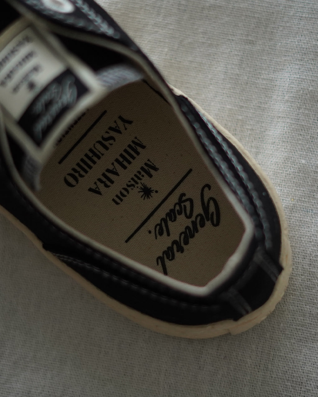 Maison MIHARAYASUHIRO × General Scale. "TRENT" Canvas Low-Top Sneakers S14FW702