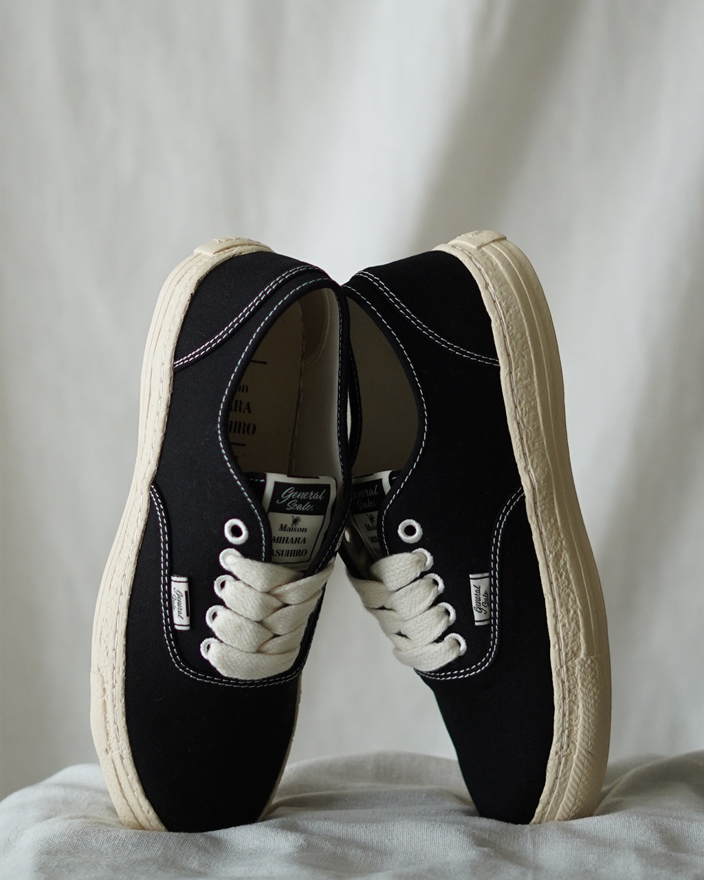 Maison MIHARAYASUHIRO General Scale. "COLORADO" Canvas Low-Top Sneakers S14FW703