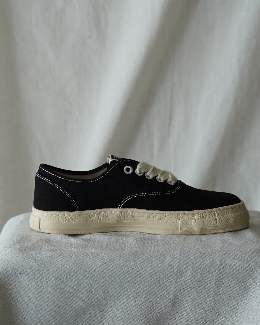 Maison MIHARAYASUHIRO General Scale. "COLORADO" Canvas Low-Top Sneakers S14FW703