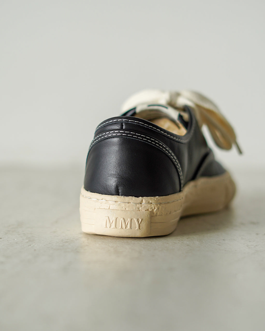 Maison MIHARAYASUHIRO "COLORADO" Leather Low-Top Sneakers S14FW715
