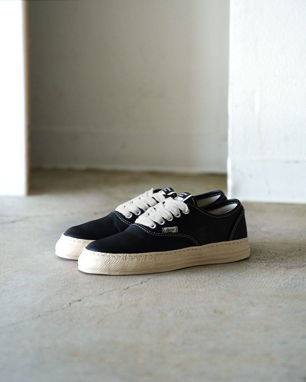 Maison MIHARAYASUHIRO "COLORADO" Leather Low-Top Sneakers S14FW715