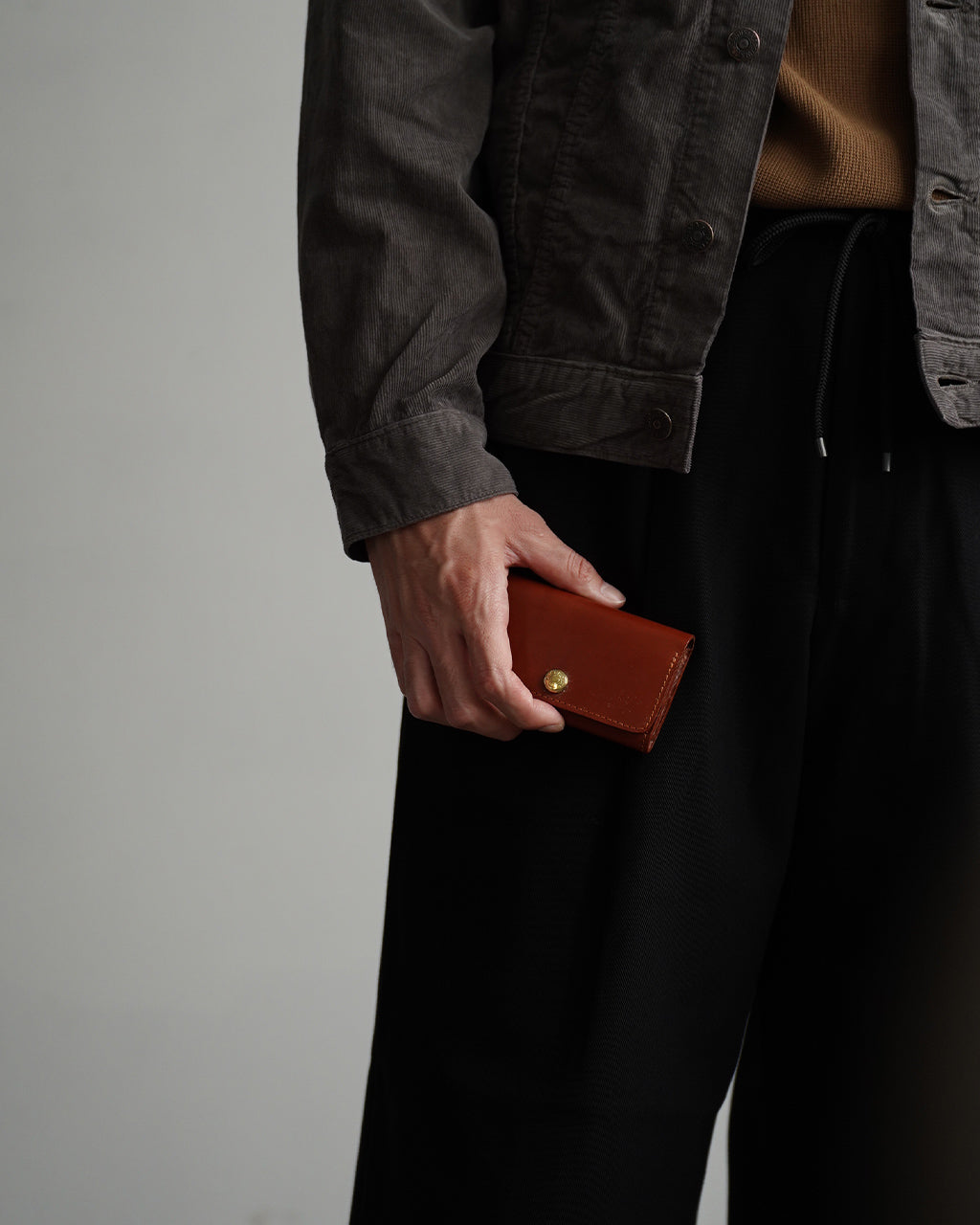 | coupon | BUSINESS CARD HOLDER 03-6131