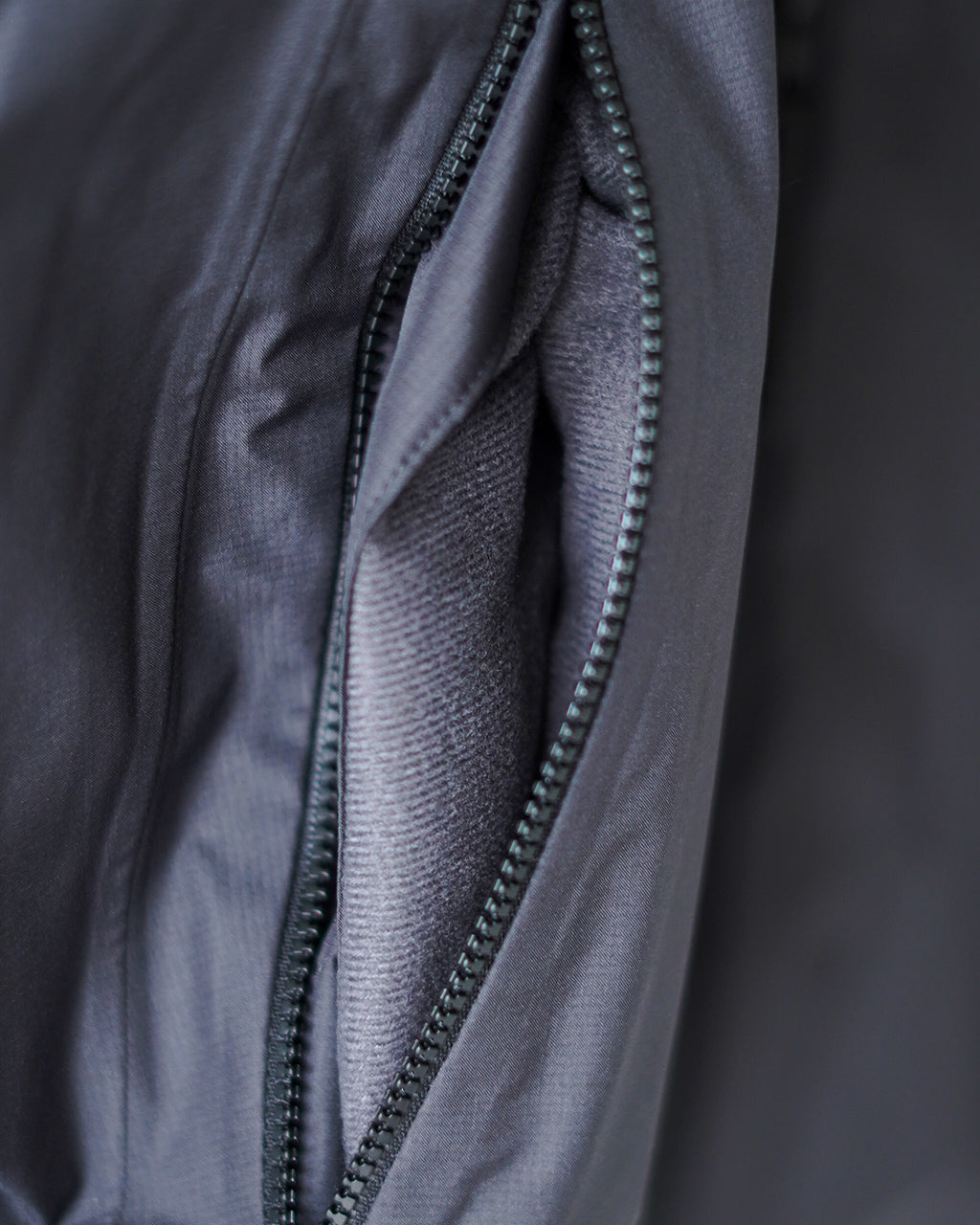 WINDSTOPPER by GORE-TEX LABS Puffy Jacket GL25331