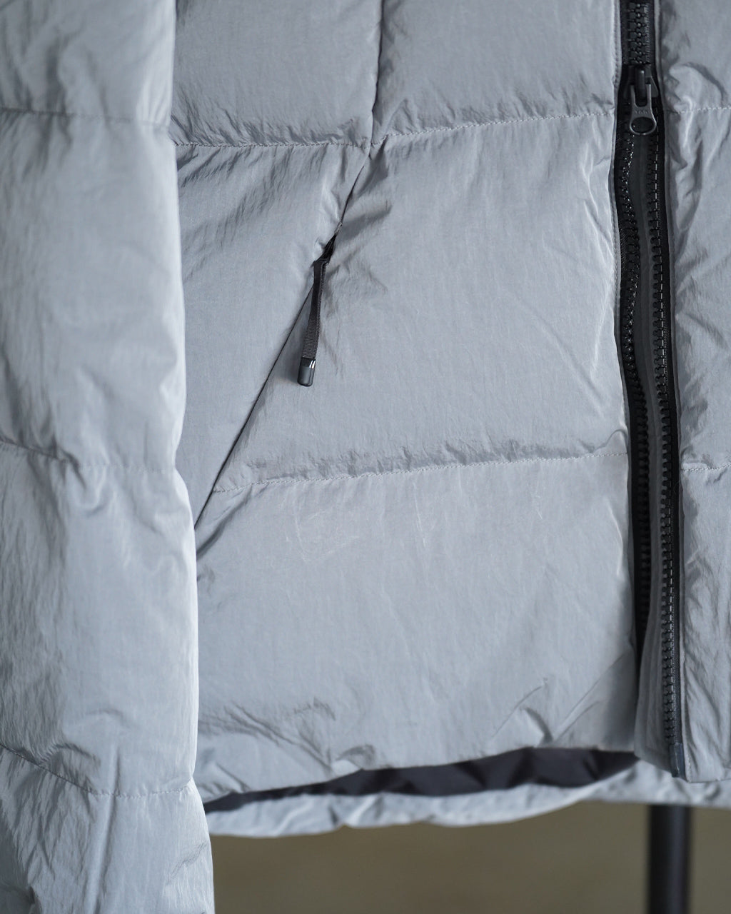 Dope Dyed Ripple Nylon Down Jacket GL25339