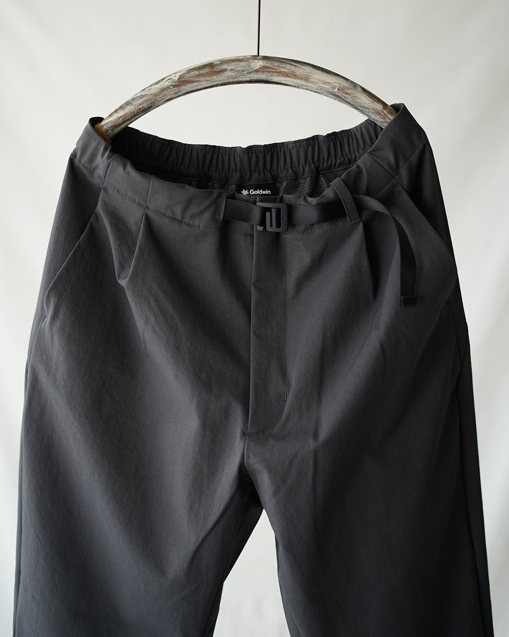 One Tuck Tapered Stretch Pants GL75177