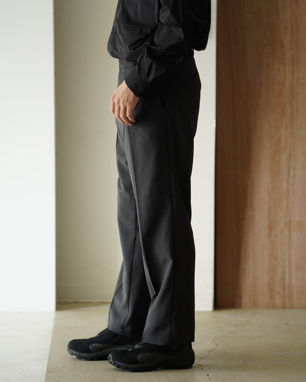One Tuck Straight Pants GL75180