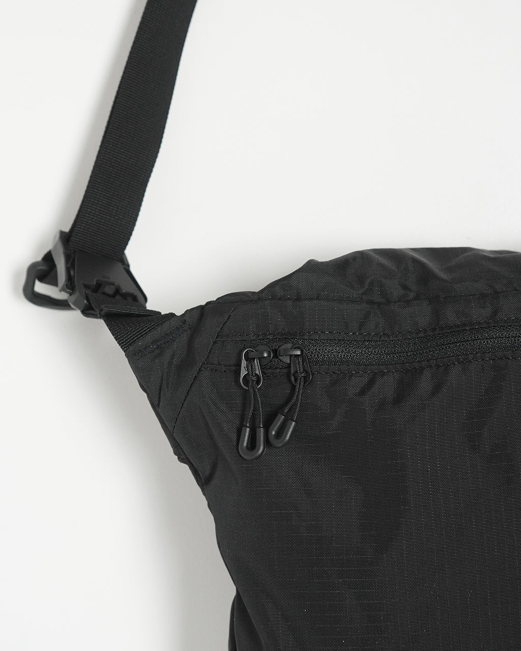 Goldwin High Strength Rip-stop Shoulder Bag M GL95185