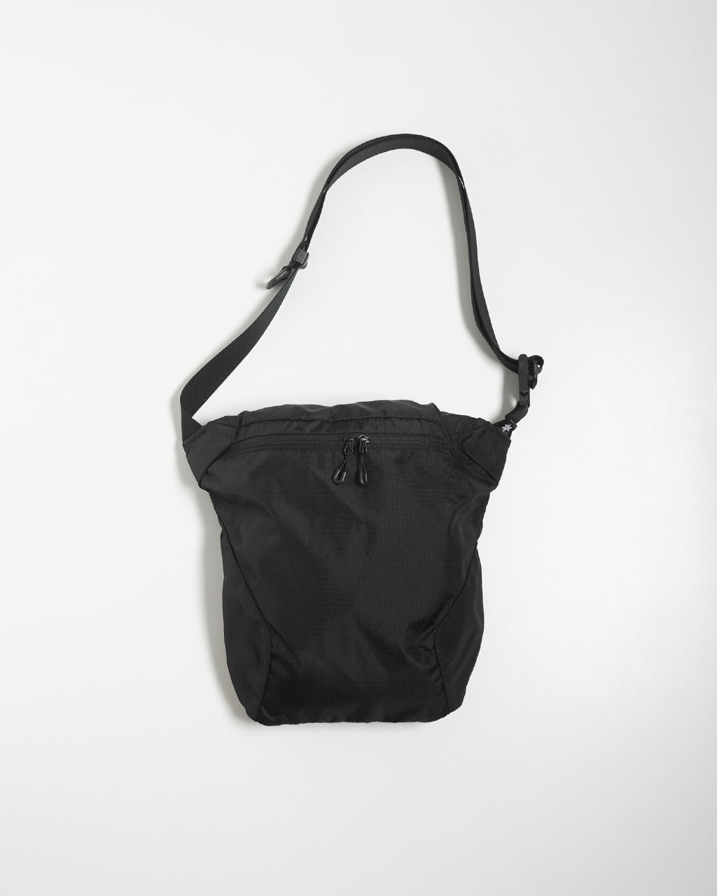 Goldwin High Strength Rip-stop Shoulder Bag M GL95185