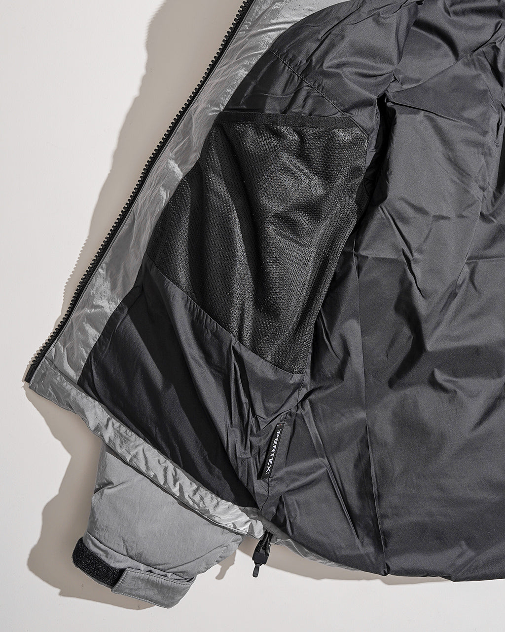 Dope Dyed Ripple Nylon Down Jacket GLW25339