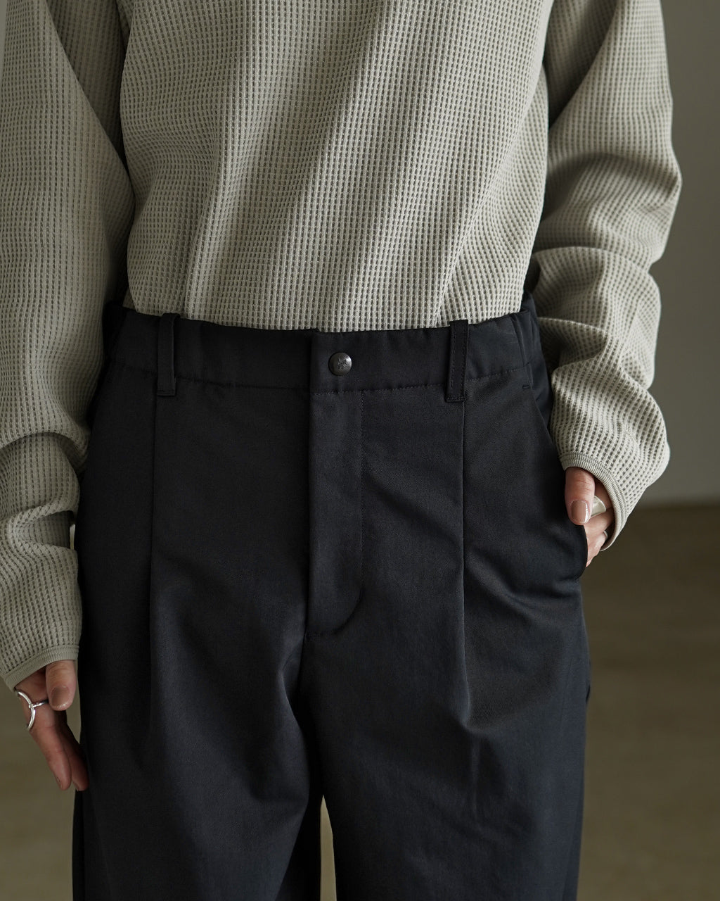 Goldwin One Tuck Stick Stretch Pants GLW75374