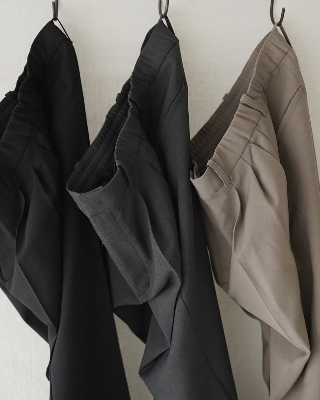 Goldwin 2-tuck Straight Pants GLW75375