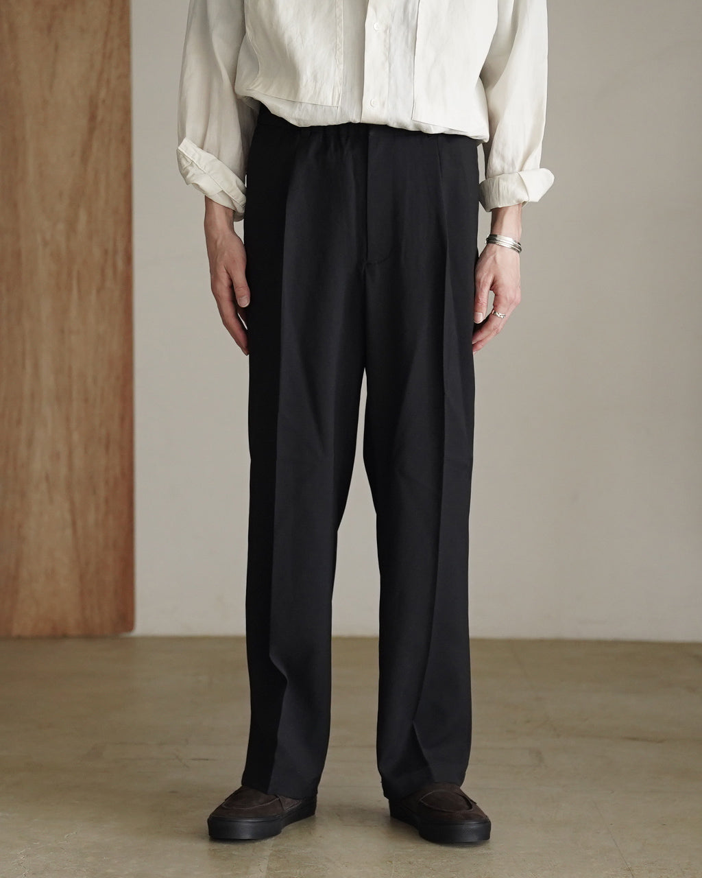 One Tuck Straight Pants GL75180