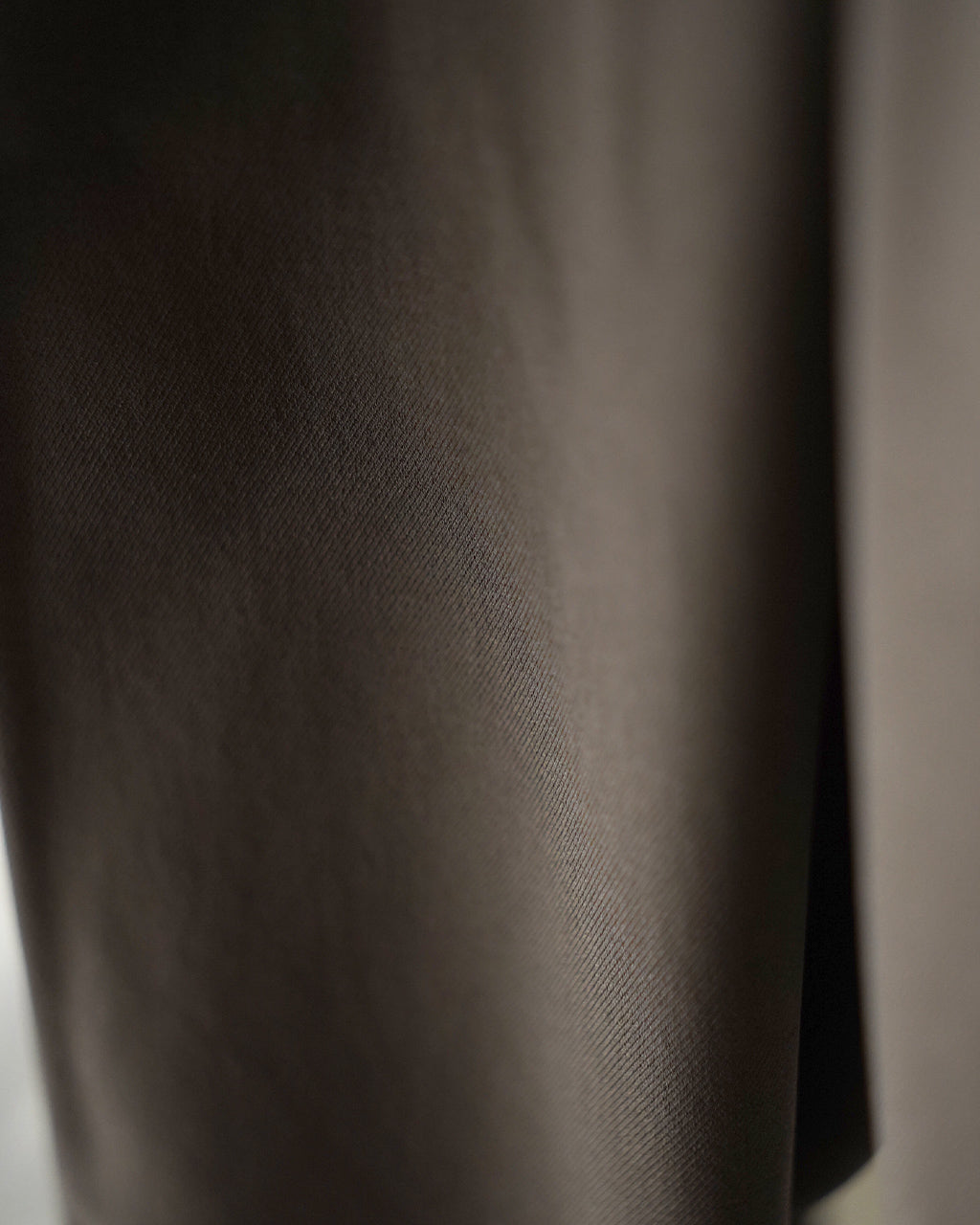 One Tuck Straight Pants GL75180