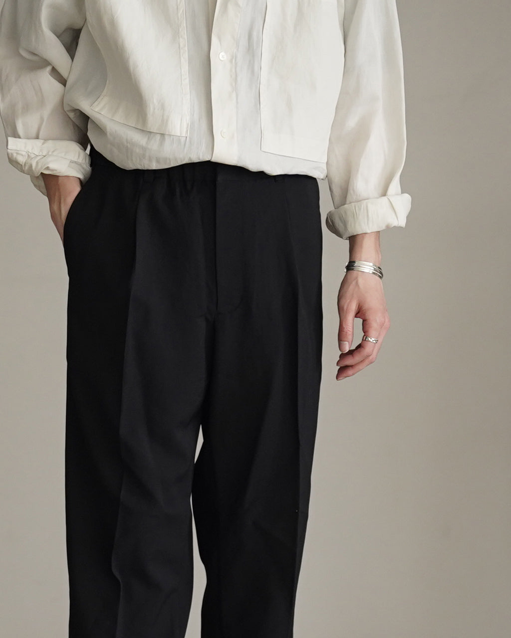 One Tuck Straight Pants GL75180