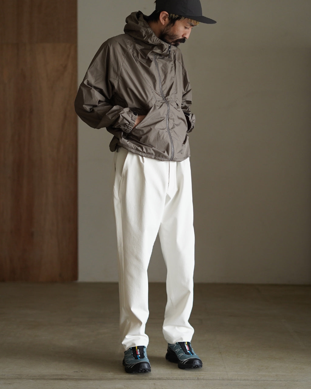 One Tuck Tapered Stretch Pants GL75177