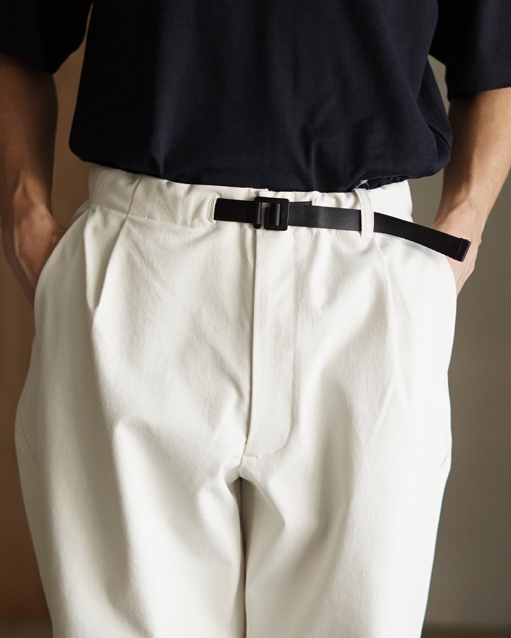 One Tuck Tapered Stretch Pants GL75177