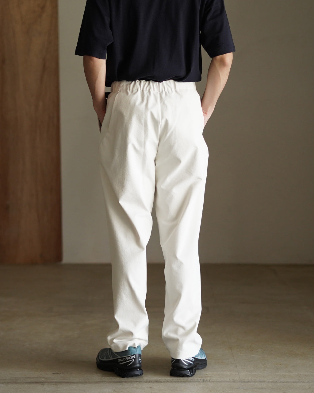 One Tuck Tapered Stretch Pants GL75177